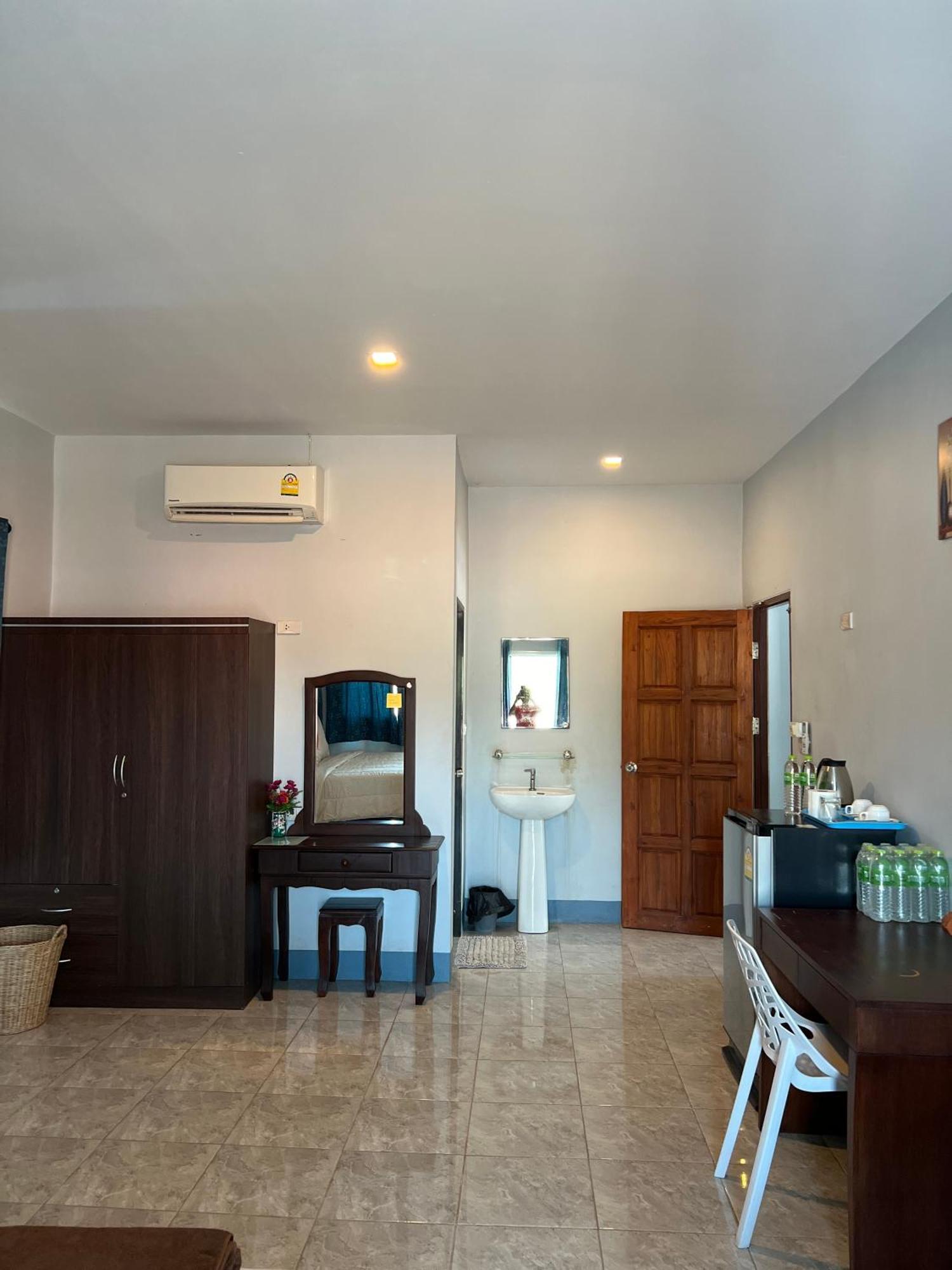 Nare Guest House Ко-Ланта Экстерьер фото